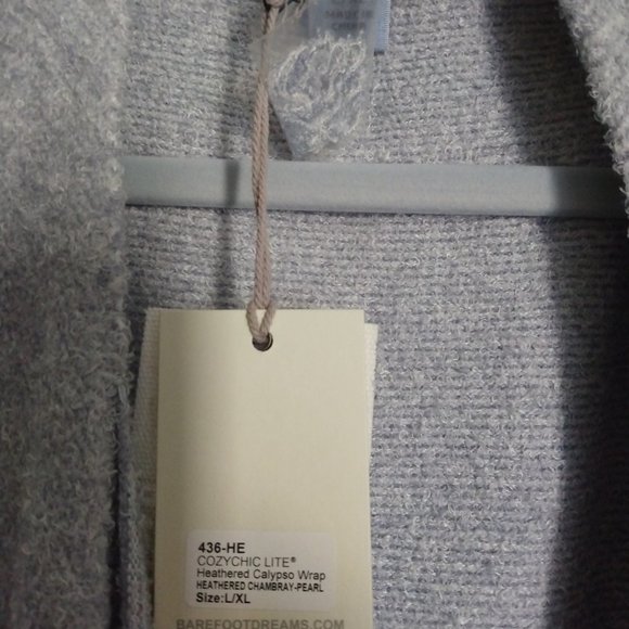 BAREFOOT DREAMS | COZYCHIC LITE CALYPSO WRAP HEATHERED CHAMBRAY PEARL - Picture 3 of 10